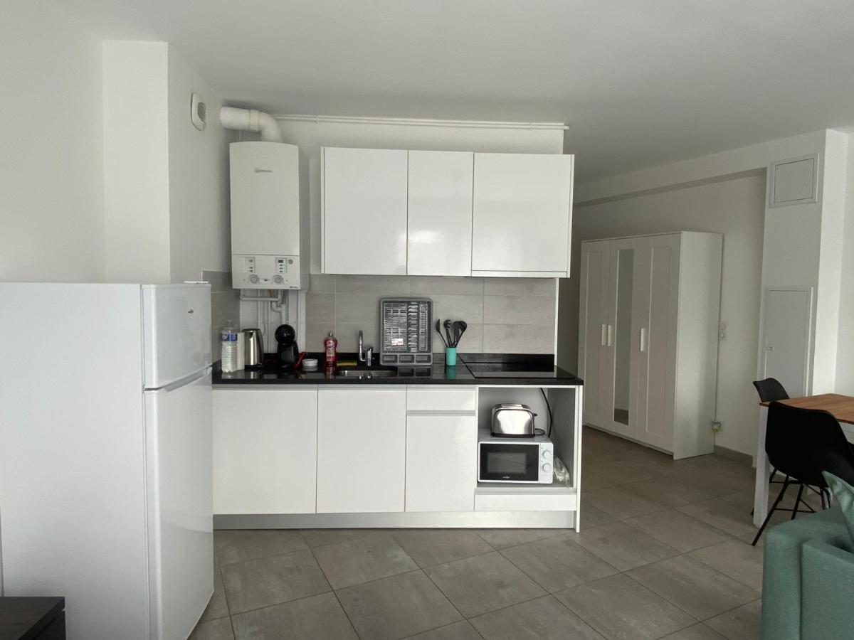 Residence 4T - 33 Avenue Gaston Chauvin Aulnay-sous-Bois Exterior photo